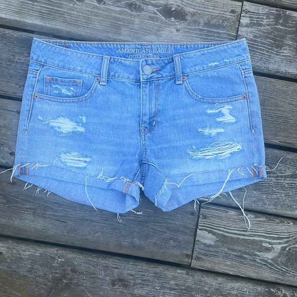 American Eagle Distressed Denim Jean Shorts - Picture 1 of 6